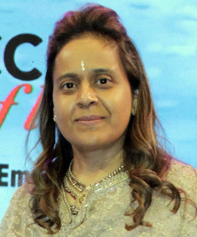 महिलांसाठीच्या उल्लेखनीय कार्याबद्दल रितू प्रकाश छाब्रिया यांना पुरस्कार