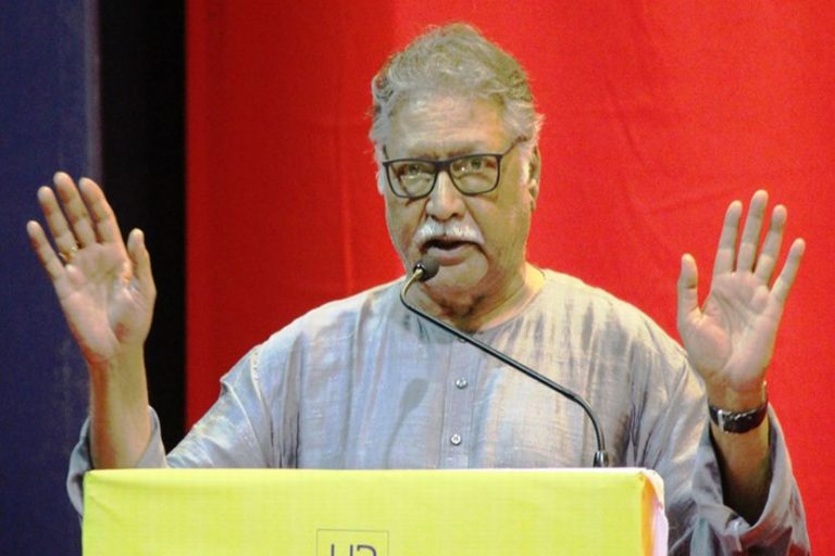 ज्येष्ठ एकट्या बेसहारा कलाकारांना घरे देण्यासाठी अभिनेते विक्रम गोखलेंनी दिला अडीच कोटीचा भूखंड