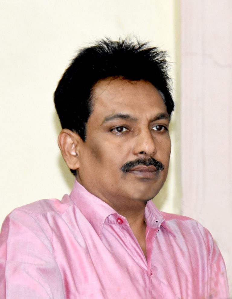 जिल्हा प्रशासनातील कर्तव्यदक्ष अधिकारी हरपला