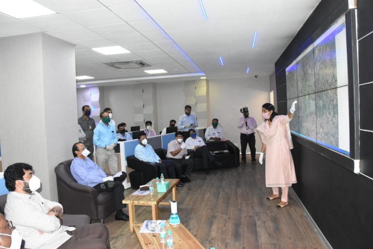 पुणे स्मार्ट सिटी वाॕर रुमला उपमुख्यमंत्री अजित पवार यांची भेट