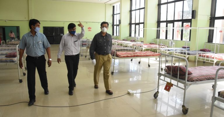 बालेवाडी कोविड-19 केंद्राची विभागीय आयुक्त डॉ.म्हैसेकर यांनी केली पाहणी