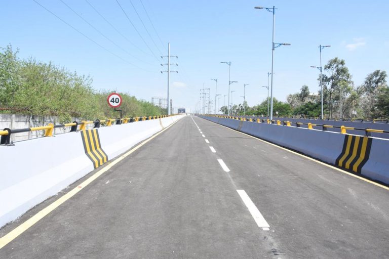 उपमुख्यमंत्री अजित पवार यांच्या हस्ते औंध- रावेत या उडडाणपुलाचे लोकार्पण