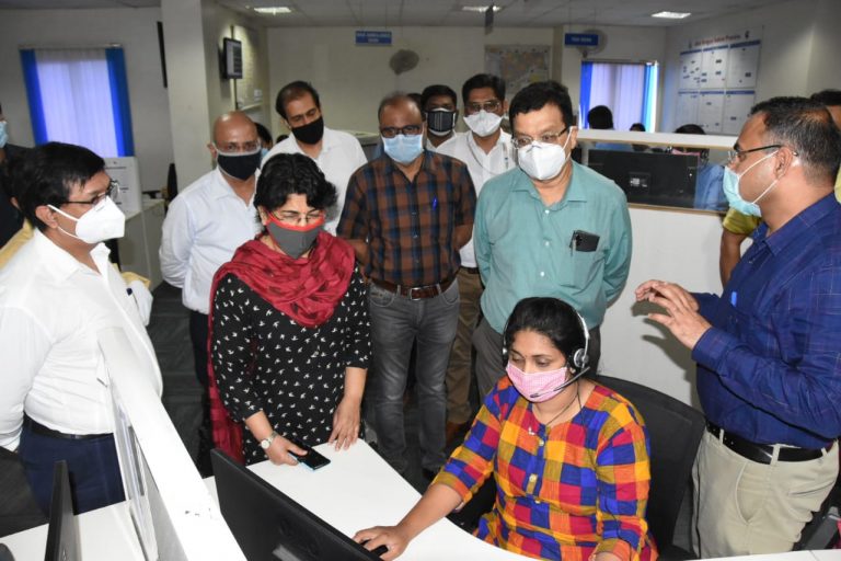 महाराष्ट्र इमर्जन्सी मेडिकल सर्व्हीस 108 च्या कामकाजाची विभागीय आयुक्त डॉ. म्हैसेकर यांनी केली पाहणी