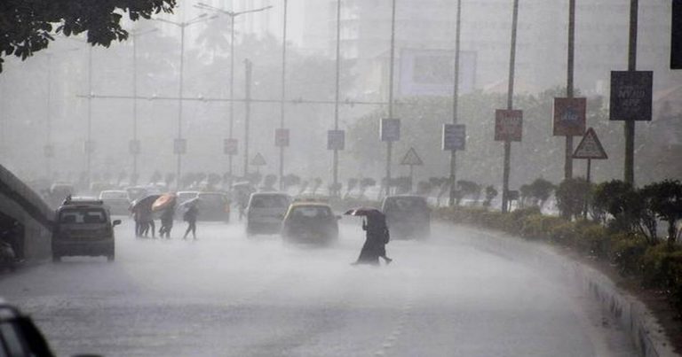 पुण्यात जोरदार पावसाला प्रारंभ