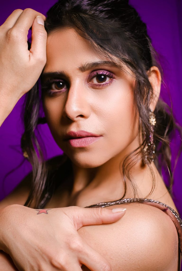 तीन महिन्यांनंतर सई ताम्हणकर परतली सेटवर