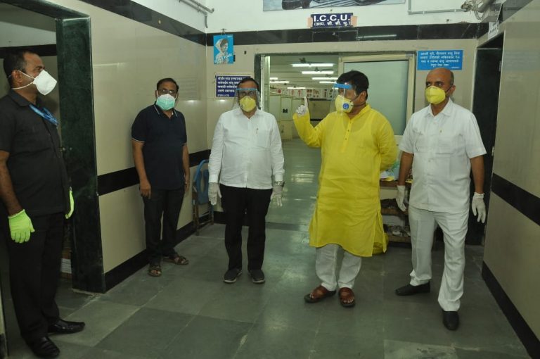 कोरोनाग्रस्त रुग्णांची लूट करून खाजगी रुग्णालयांनी वसूल केलेली लाखोंची बिले राज्य शासनाने परत करावीत