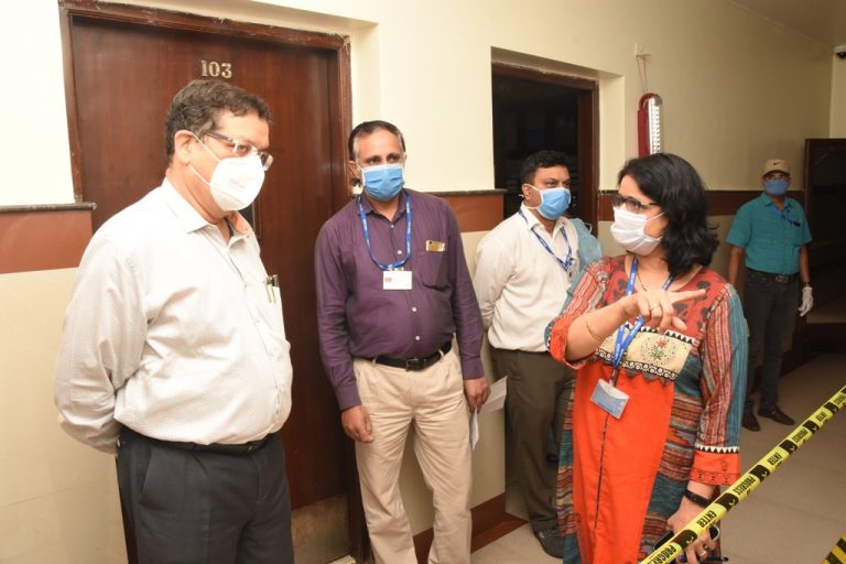 प्रयोगशाळांनी नमुना तपासणीची क्षमता वाढवा -विभागीय आयुक्त डॉ.दीपक म्हैसेकर