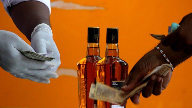 १५ मेपासून आतापर्यंत ९ लाख ४७ हजार ग्राहकांना घरपोच मद्य विक्री