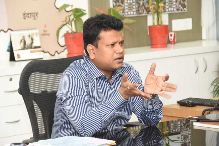 थायरोकेअर  प्रयोगशाळेचे कामकाज                                                     स्वॅब तपासणीकरीता बंद-जिल्हाधिकारी नवल किशोर राम