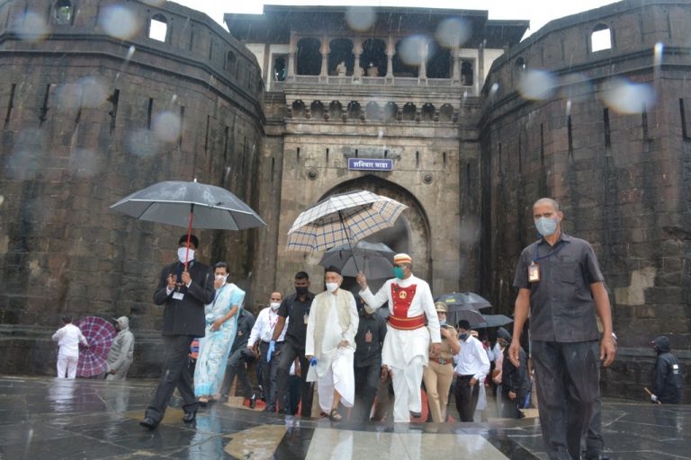 ‘आपके राज्य में बिना आपके परमिशन आ गये’, राज्यपाल  कोश्यारींची उपमुख्यमंत्री अजितदादांना कोपरखळी, आणि शनवार वाडा व वेदपाठ शाळेला विशेष भेट पहा व्हिडिओ,फोटो