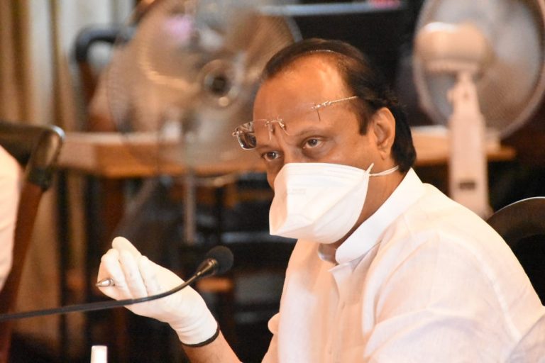कोरोनाबाधित रुग्णांना वेळेवर उपचार मिळतील याबाबत दक्षता घ्या-उपमुख्यमंत्री अजित पवार