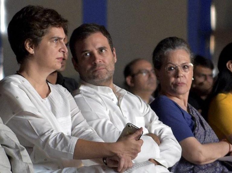 काँग्रेस अध्यक्षपद सोडणार सोनिया गांधी, नवीन अध्यक्षावर उद्या कार्यकारी समितीच्या बैठकीत निर्णय होण्याची शक्यता