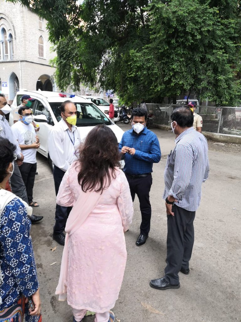 अमिताभ बच्चन यांची कोरोनावर मात, रुग्णालयातून मिळाला डिस्चार्ज
