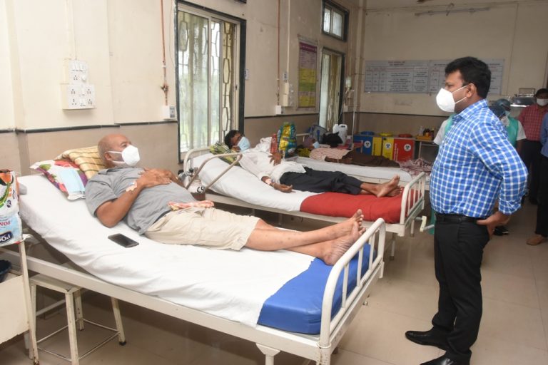 ऑक्सिजनयुक्त वाढीव खाटा निर्मितीचे  काम 6 ऑगस्टपर्यंत पूर्ण करा- जिल्हाधिकारी नवल किशोर राम