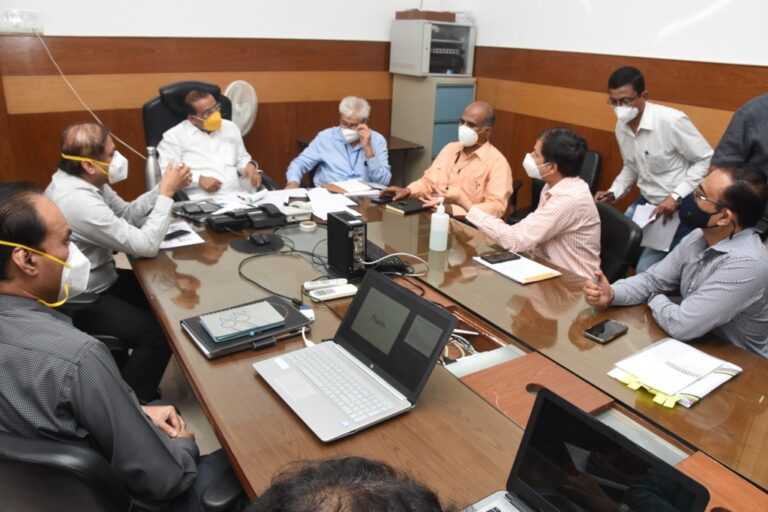 ससून रुग्णालयातील रिक्त पदे भरण्याची प्रक्रिया गतीने पूर्ण करावी -आरोग्य मंत्री राजेश टोपे