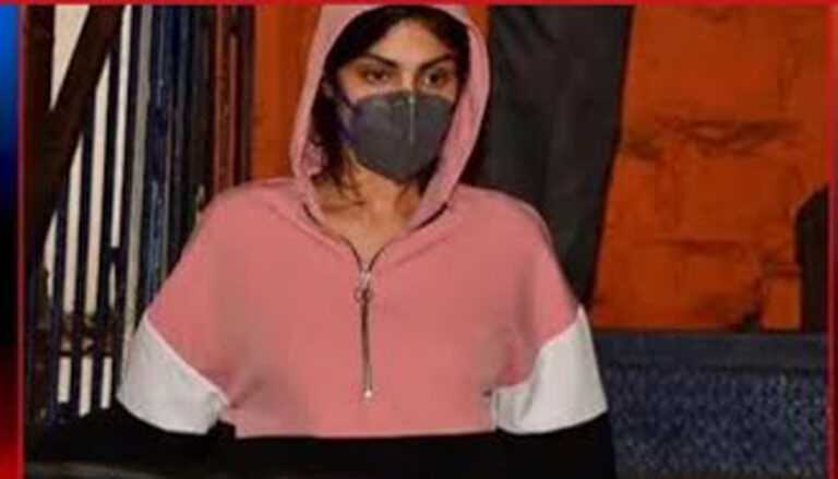 तीन दिवसांच्या चौकशीनंतर नार्कोटिक्स ब्युरोने रियाला केली अटक