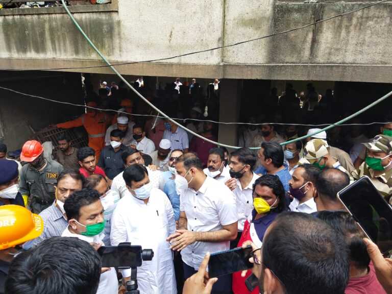 मोडकळीस आलेल्या इमारतींसाठी कृती आराखडा तयार करा-विरोधी पक्ष नेते प्रविण दरेकर यांची मागणी