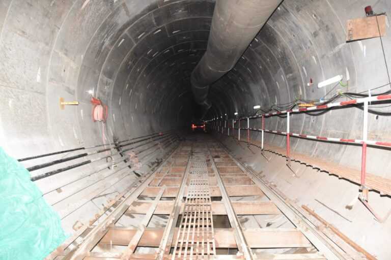 आज पुन्हा पहाटे सहा वाजता पुणे मेट्रोच्या कामाची केली अजितदादांनी  पाहणी