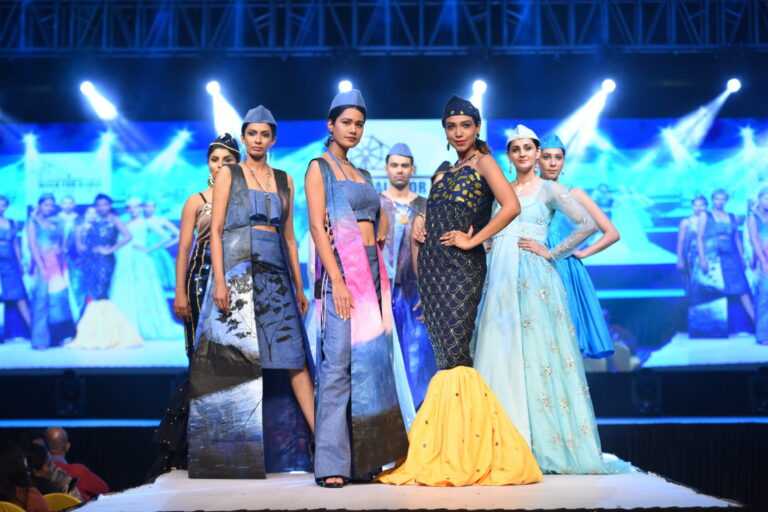 ग्लॅमरस करिअर’ची संधी देणारी ‘फॅशन इंडस्ट्री’