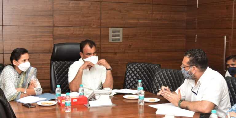 कर्नाळा आणि फणसाड अभयारण्यातील पर्यटन सुविधांचा विकास करणार – वन राज्यमंत्री दत्तात्रय भरणे