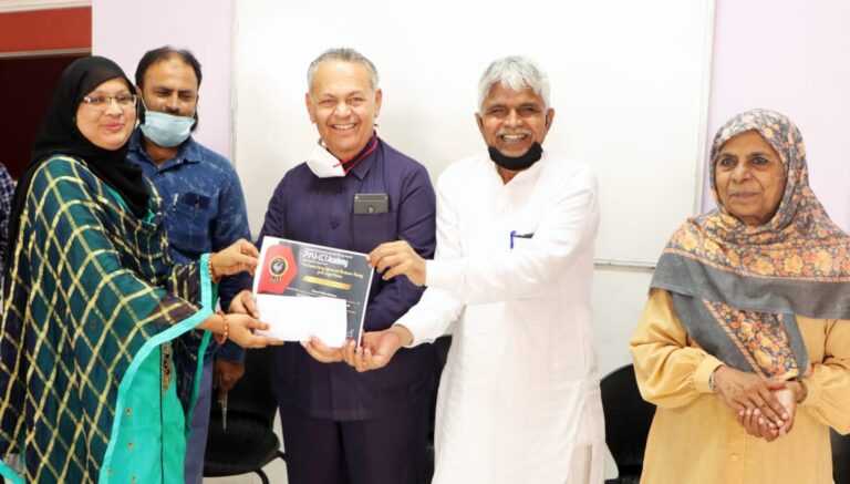 मोफत संगणक प्रशिक्षण वर्गाचा समारोप