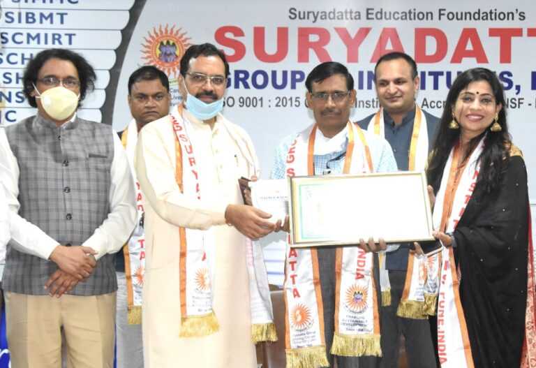 राजेंद्र सरग यांना सूर्यगौरव राष्ट्रीय पुरस्कार प्रदान