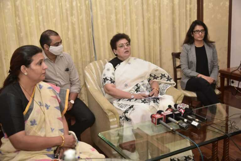 कोविड सेंटर्समधील महिलांची छेडछाड टाळण्यासाठी उपाययोजना कराव्यात