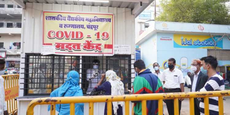 आयसीयूमधील कोविड रुग्णांशी व्हिडिओ कॉलिंगद्वारे संवाद; आरोग्य यंत्रणेचा नाविन्यपूर्ण उपक्रम