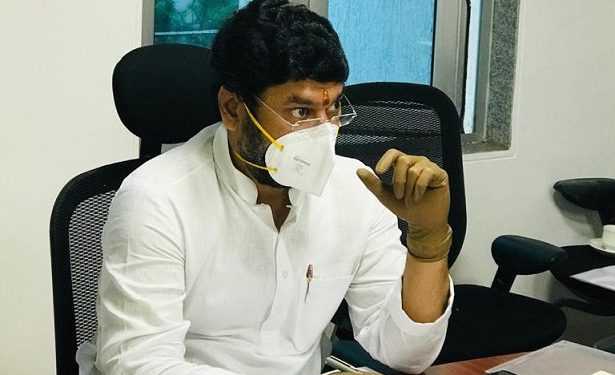 यूपीएससी मुख्य परीक्षेस पात्र अनुसूचित जातीच्या विद्यार्थ्यांना ‘बार्टी’मार्फत मूळ नियमावलीप्रमाणेच लाभ द्या – सामाजिक न्यायमंत्री धनंजय मुंडे