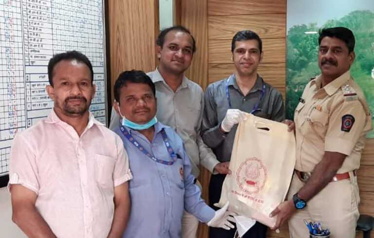 दिवाळीनिमित्त ‘आयसीएआय’तर्फे गरजूना जीवनावश्यक वस्तूंची भेट