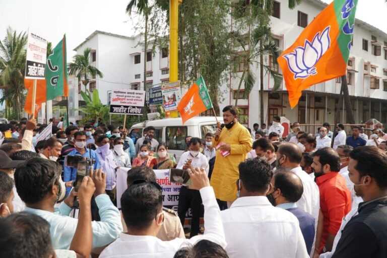 अर्णब गोस्वामी यांच्या अटकेच्या निषेधार्थ भाजपाचा अलिबाग येथे मोर्चा