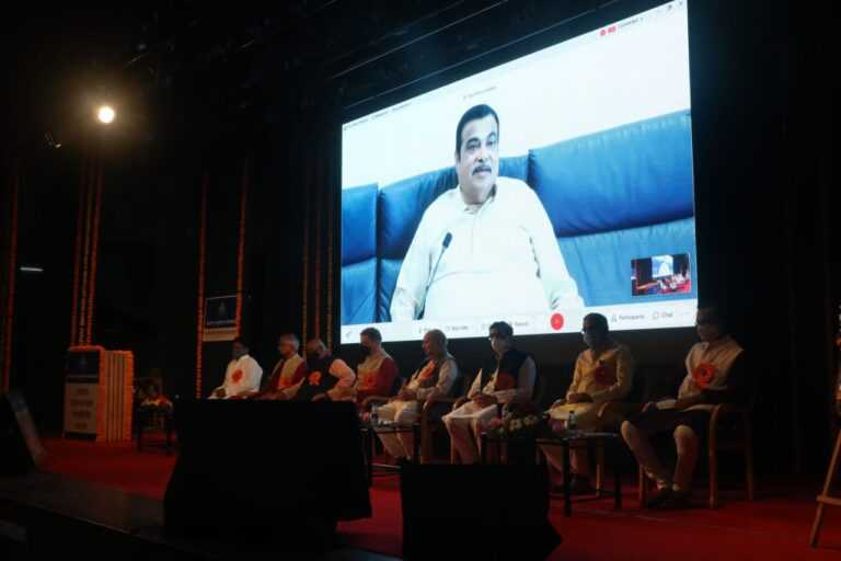 मूल्याध्याष्ठित पीढी घडविण्याची गरज-केंद्रीय मंत्री नितीन गडकरी यांचे मत