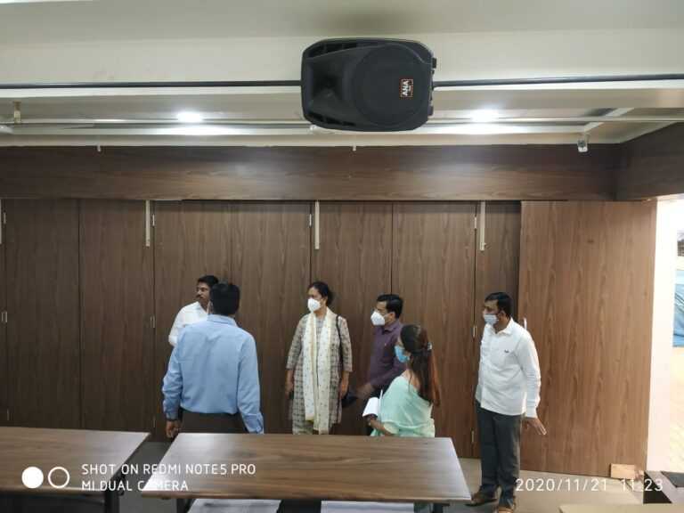 केंद्रीय निवडणूक निरीक्षक केरकेटा यांनी मतदान केंद्रांची केली पहाणी