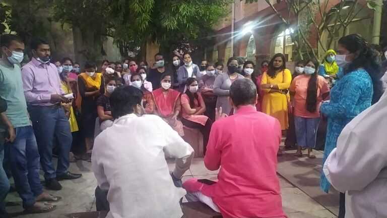 आरोग्य सेवकांमधील असंतोषाची वेळीच दखल घ्या – अजय शिंदे