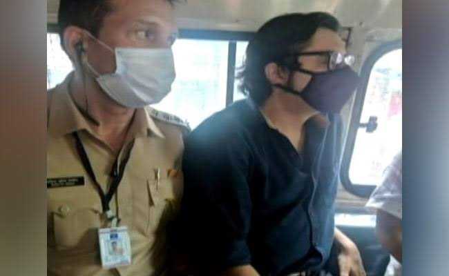 अर्णब गोस्वामी यांना १४ दिवसांची न्यायालयांनी कोठडी