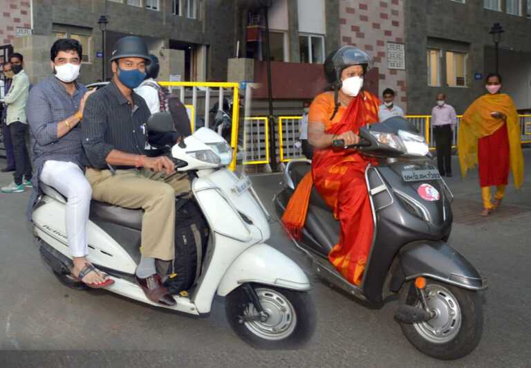 आचारसंहितेमुळे पुणे महापालिकेच्या पदाधिकाऱ्यांच्या मोटारी जमा !