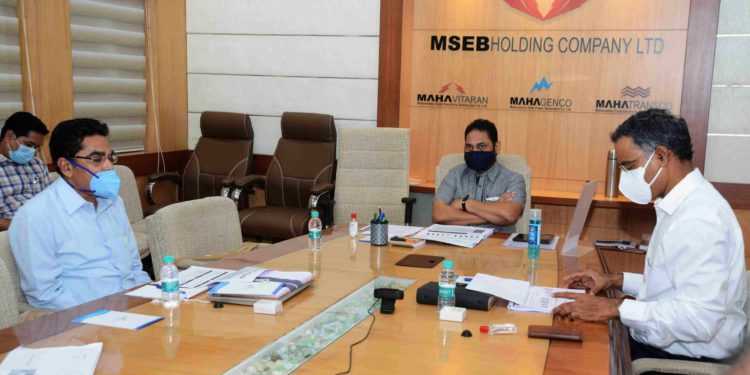 महानिर्मितीने भविष्यातील संधी ओळखून अधिकाधिक कार्यक्षम वीजनिर्मिती साध्य करण्याचे ऊर्जामंत्री डॉ.नितीन राऊत यांचे निर्देश