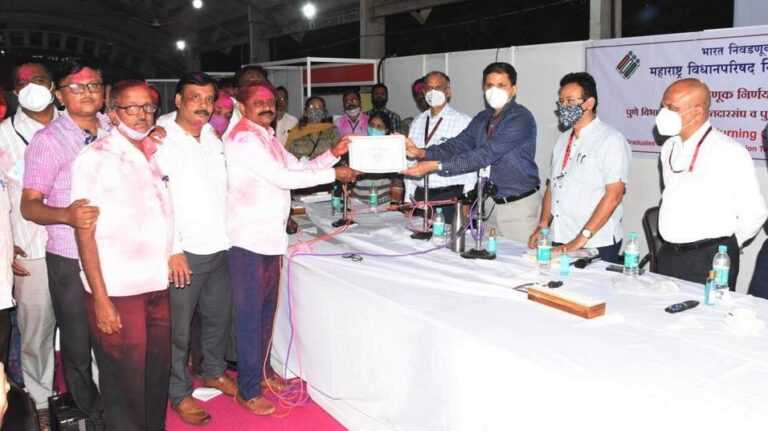 पुणे विभाग शिक्षक मतदार संघ निवडणूकीत जयंत आसगावकर विजयी