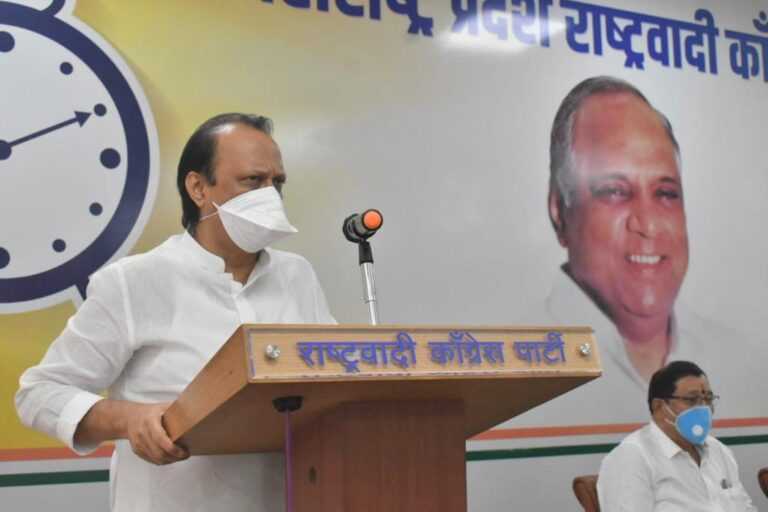 “भाजप सोडून परत या, तुम्हाला पुन्हा निवडून आणू”; अजित पवारांनी केलं आवाहन