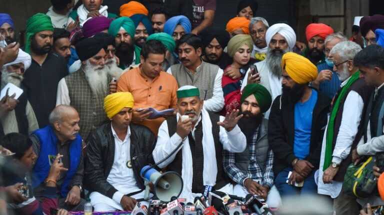 मोदी सरकारचा प्रस्ताव शेतकऱ्यांनी फेटाळला; शेतकरी देशभर अंबानी-अडानींच्या प्रोडक्टचा बायकॉट करणार