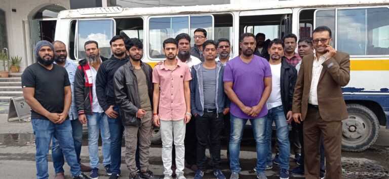 मसालाकिंग डॉ. धनंजय दातार यांच्या प्रयत्नांमुळे येमेनच्या कैदेतून २० जहाज कर्मचाऱ्यांची सुटका