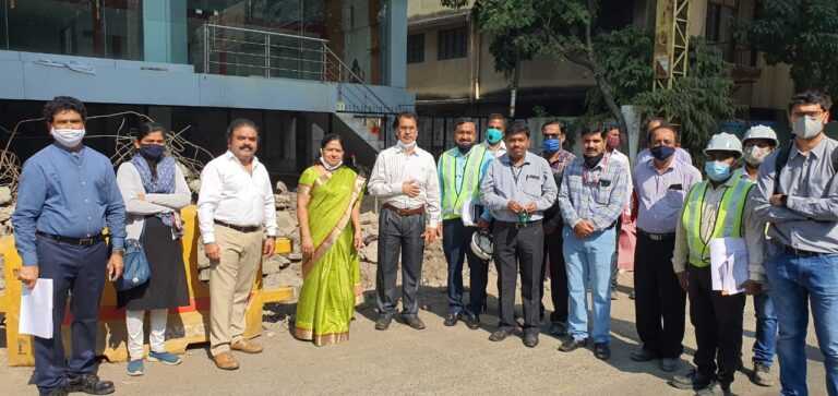 नळस्टॉप चौकात दुहेरी उड्डाण पुलाचे काम सुरु – जून अखेर संपूर्ण काम पूर्ण होईल मेट्रोच्या अधिकाऱ्यांचे स्पष्टीकरण