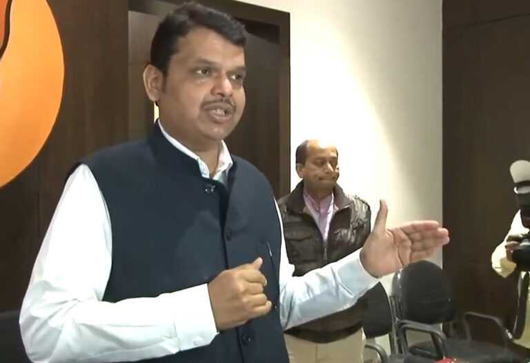 परकीय गुंतवणुकीत महाराष्ट्र तिसऱ्या क्रमांकावर ही चिंतेची बाब-फडणवीस