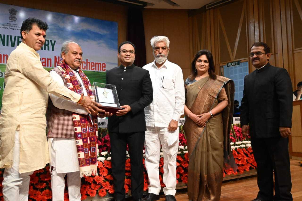 जिल्हाधिकारी डॉ. राजेश देशमुख ,उपजिल्हाधिकारी डॉ. जयश्री कटारे  यांनी स्वीकारला भारत सरकारचा पुरस्कार