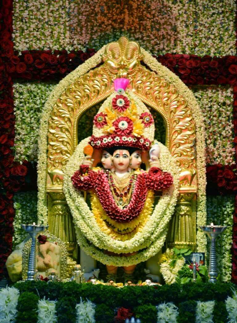 दत्तजयंतीनिमित्त दत्तजन्म सोहळा व पालखी नगरप्रदक्षिणा 