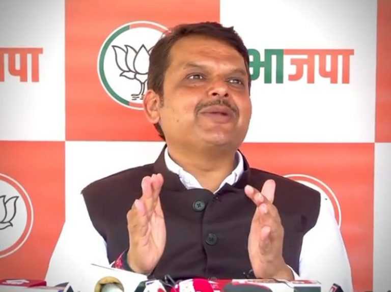 उद्धव ठाकरेंचे भाषण तर ‘शिमगा’ त्यावर काय प्रतिक्रिया देणार -खरी शिवसेना एकनाथ शिंदेंचीच- फडणवीस