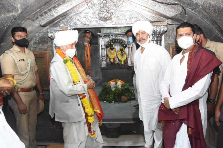 श्री संत ज्ञानेश्वर महाराज संजीवन समाधी सप्त शतकोत्तर रौप्य महोत्सव: राज्यपाल भगत सिंह कोश्यारी यांच्या हस्ते बोधचिन्हाचे अनावरण