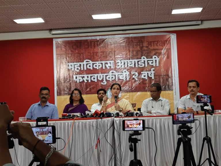 सावित्रीच्या लेकींना सुरक्षा देण्यात आघाडी सरकार अपयशी -चित्रा वाघ यांची  टीका