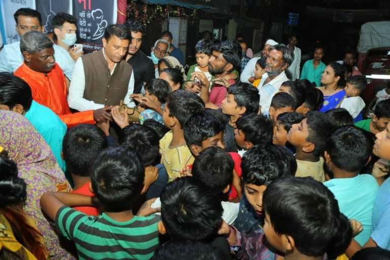 संविधान दिनानिमित्त सभागृह नेते गणेश बिडकरांच्या विविध उपक्रमांना तुडूंब प्रतिसाद