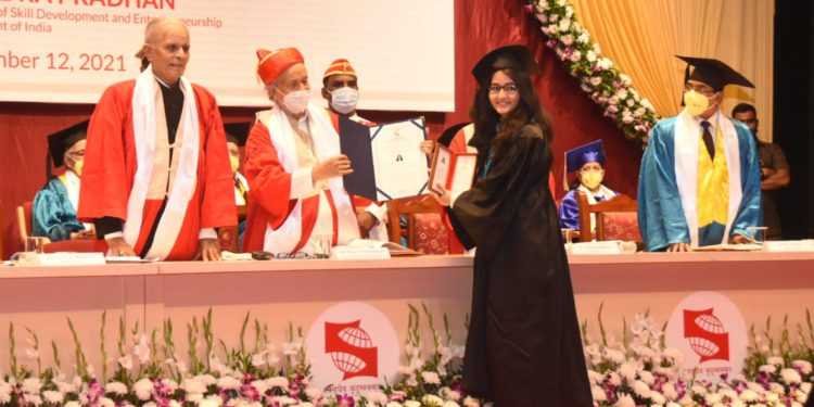 स्नातकांनी प्रादेशिक भाषेत उन्नत ज्ञान उपलब्ध करून द्यावे – राज्यपाल भगत सिंह कोश्यारी